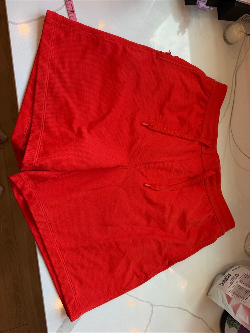 Men’s Lulu Shorts Sz L